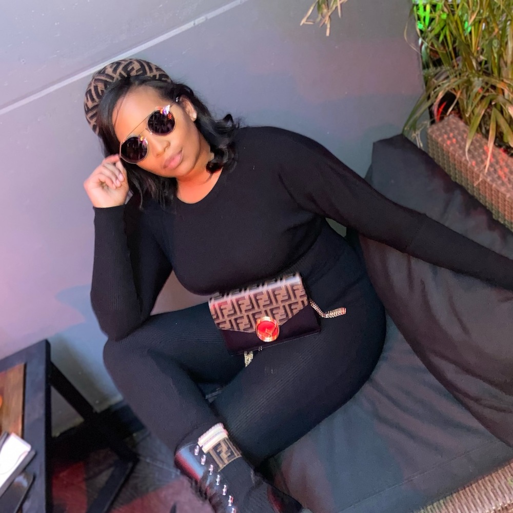 Meet your Posher, Latrice